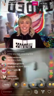 DailyDuff-dot-nl_2020InstagramLiveWithMiley0297.jpg