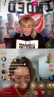 DailyDuff-dot-nl_2020InstagramLiveWithMiley0567.jpg