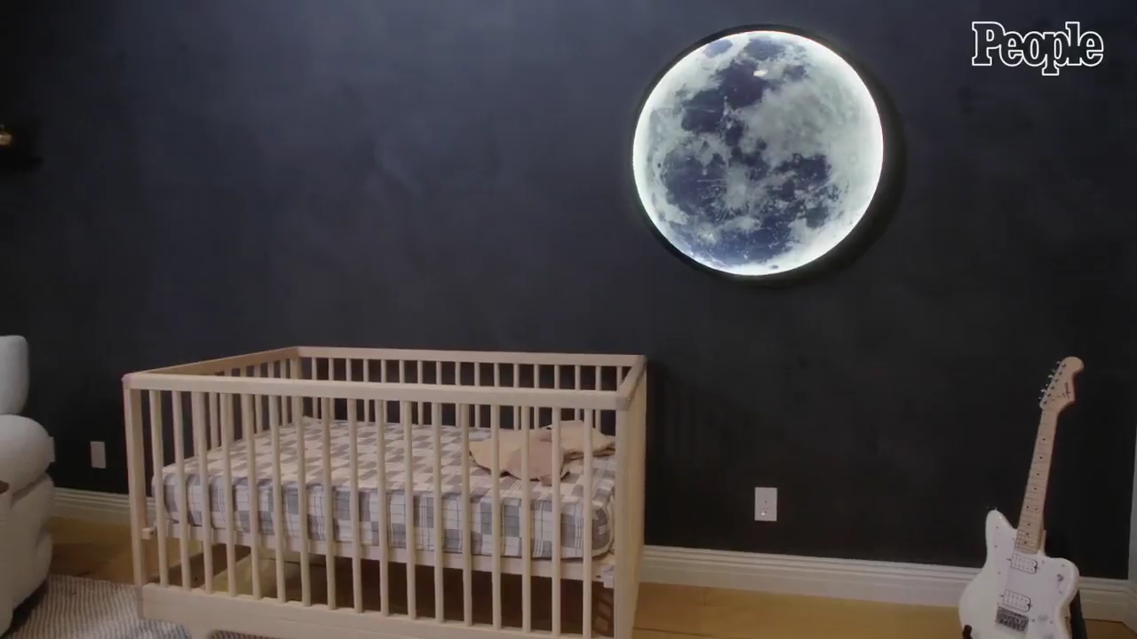 DailyDuff-dot-nl_2021PeopleMagazine-TouringMaesNursery0175.jpg