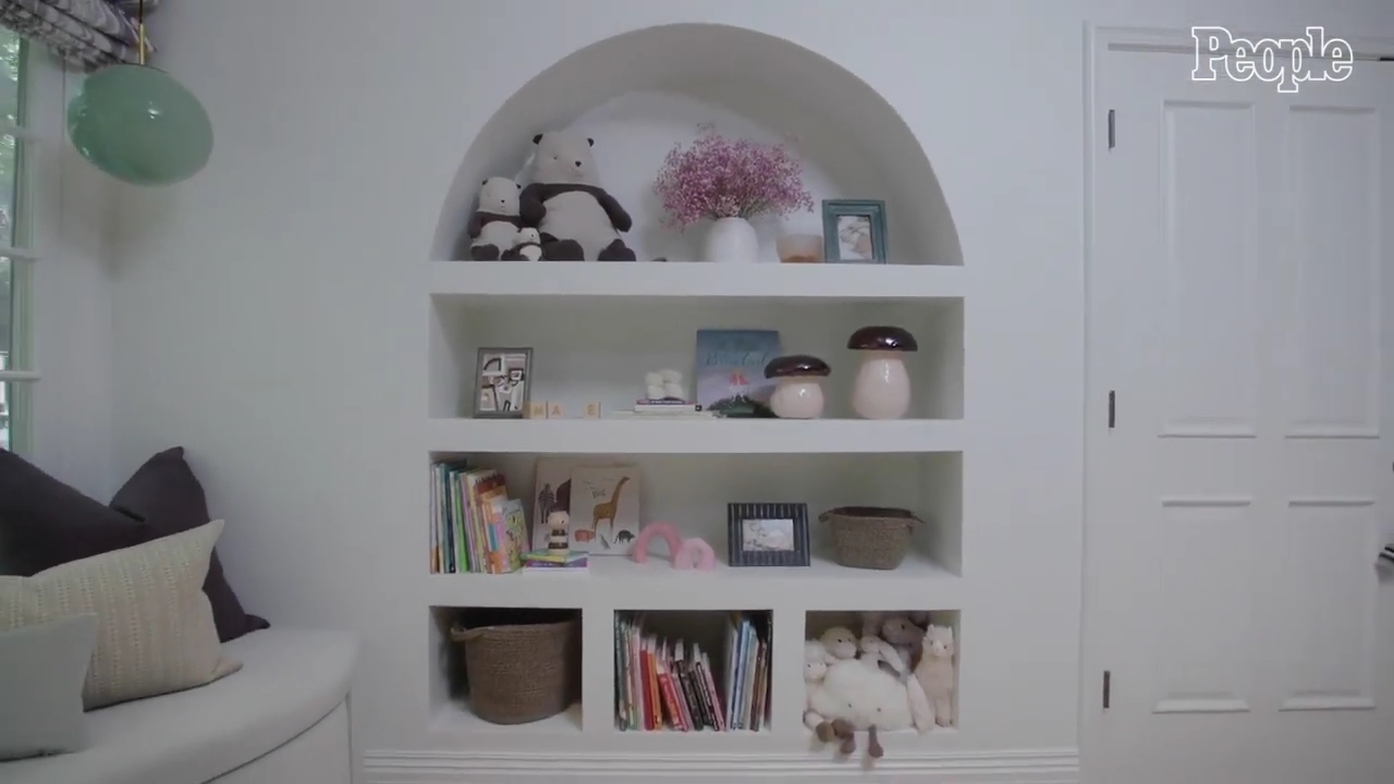 DailyDuff-dot-nl_2021PeopleMagazine-TouringMaesNursery0225.jpg