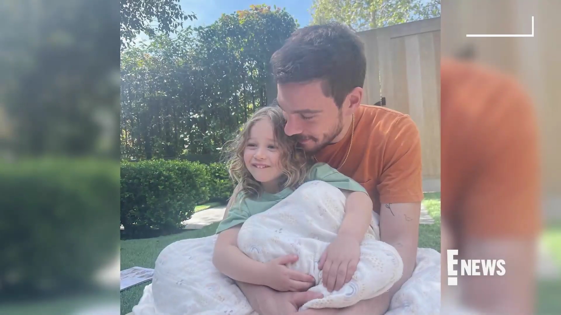 DailyDuff-dot-nl_2022ENews0197.jpg DailyDuff-dot-nl_2022ENews0197.jpg