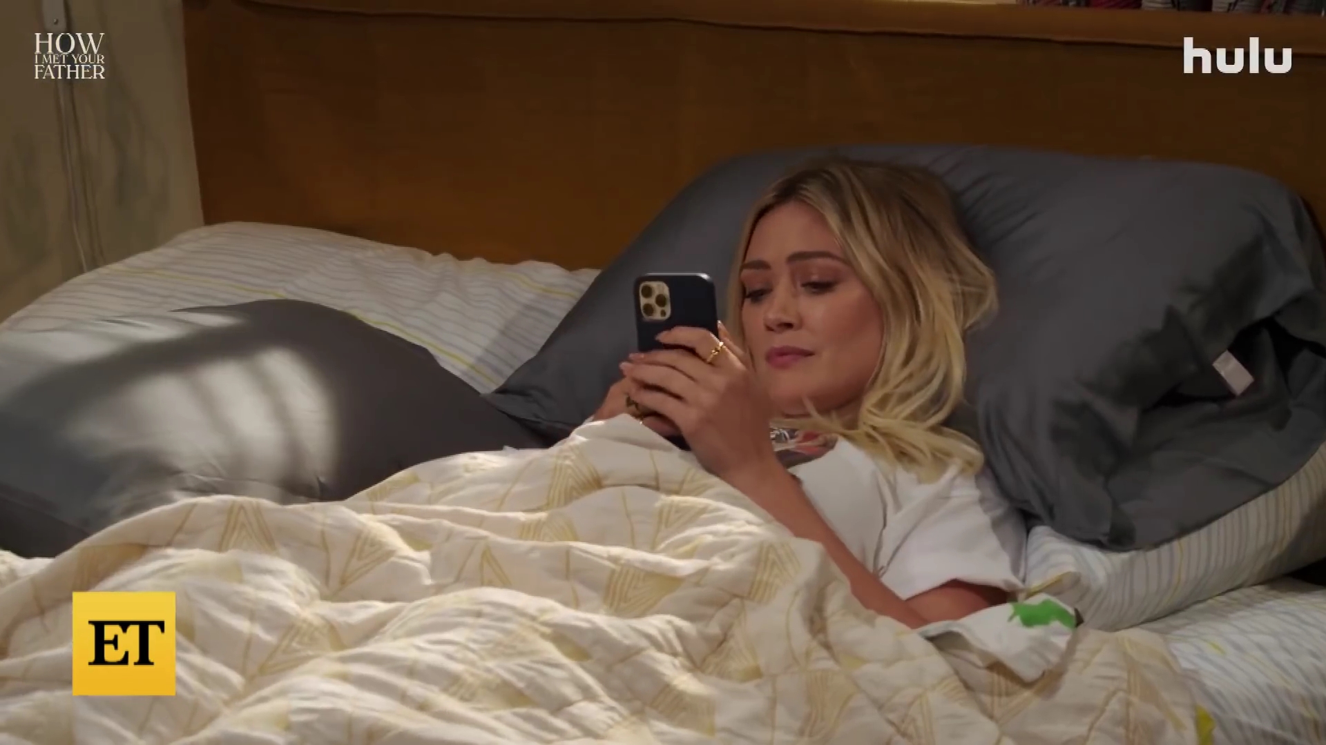 DailyDuff-dot-nl_2022EntertainmentTonight0046.jpg DailyDuff-dot-nl_2022EntertainmentTonight0046.jpg