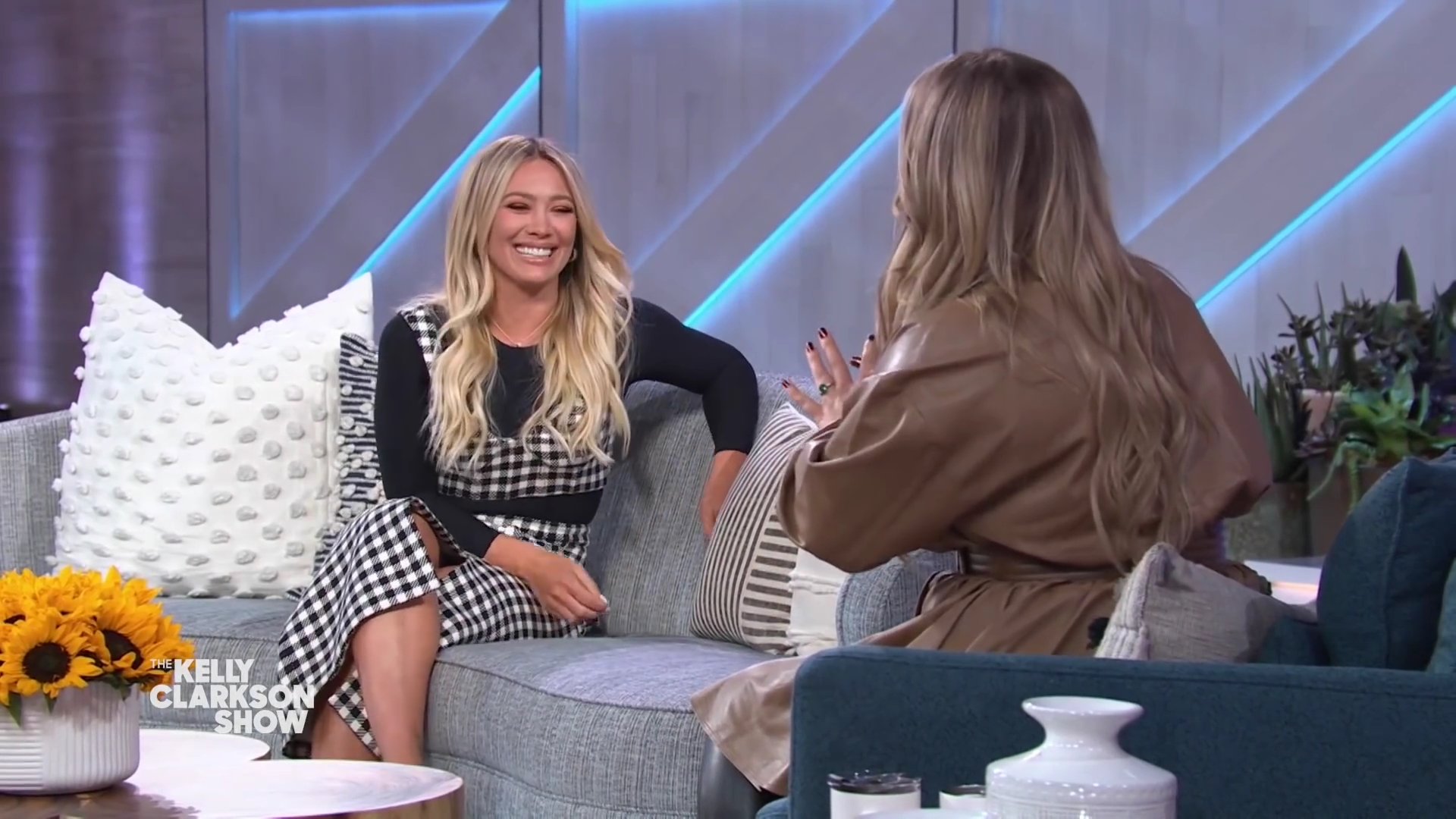DailyDuff-dot-nl_2022TheKellyClarksonShow0423.jpg