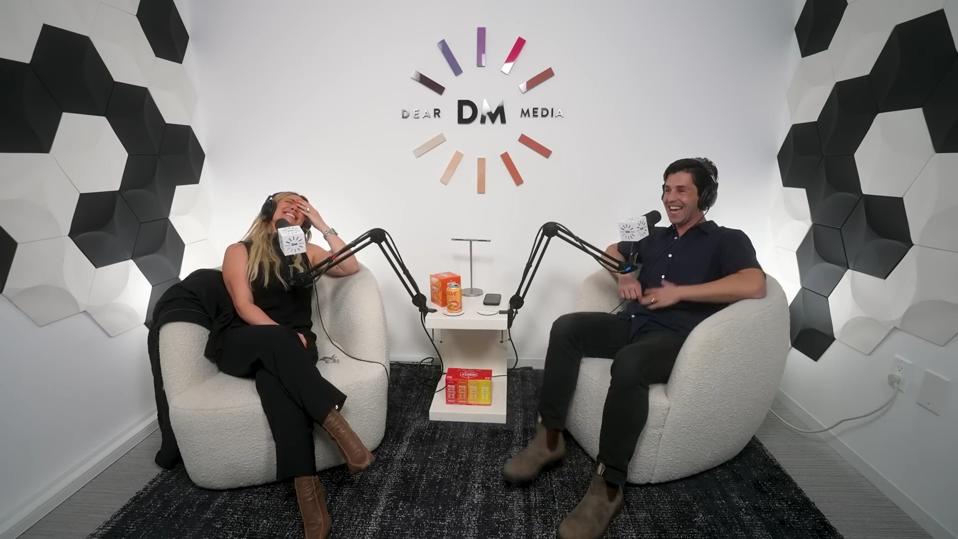 DailyDuff-dot-nl_2023GoodGuysPodcast1414.jpg DailyDuff-dot-nl_2023GoodGuysPodcast1414.jpg