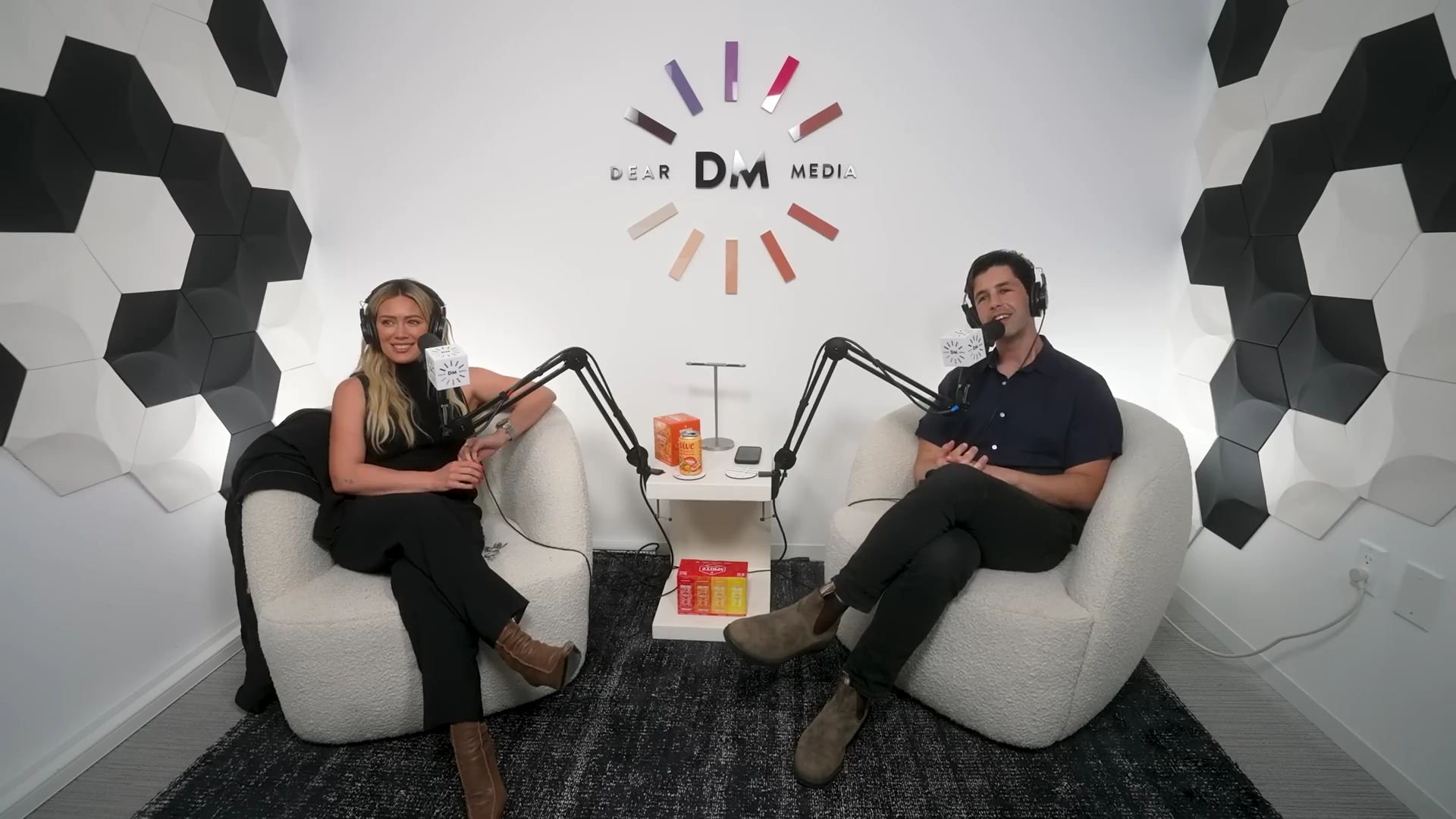 DailyDuff-dot-nl_2023GoodGuysPodcast1552.jpg DailyDuff-dot-nl_2023GoodGuysPodcast1552.jpg