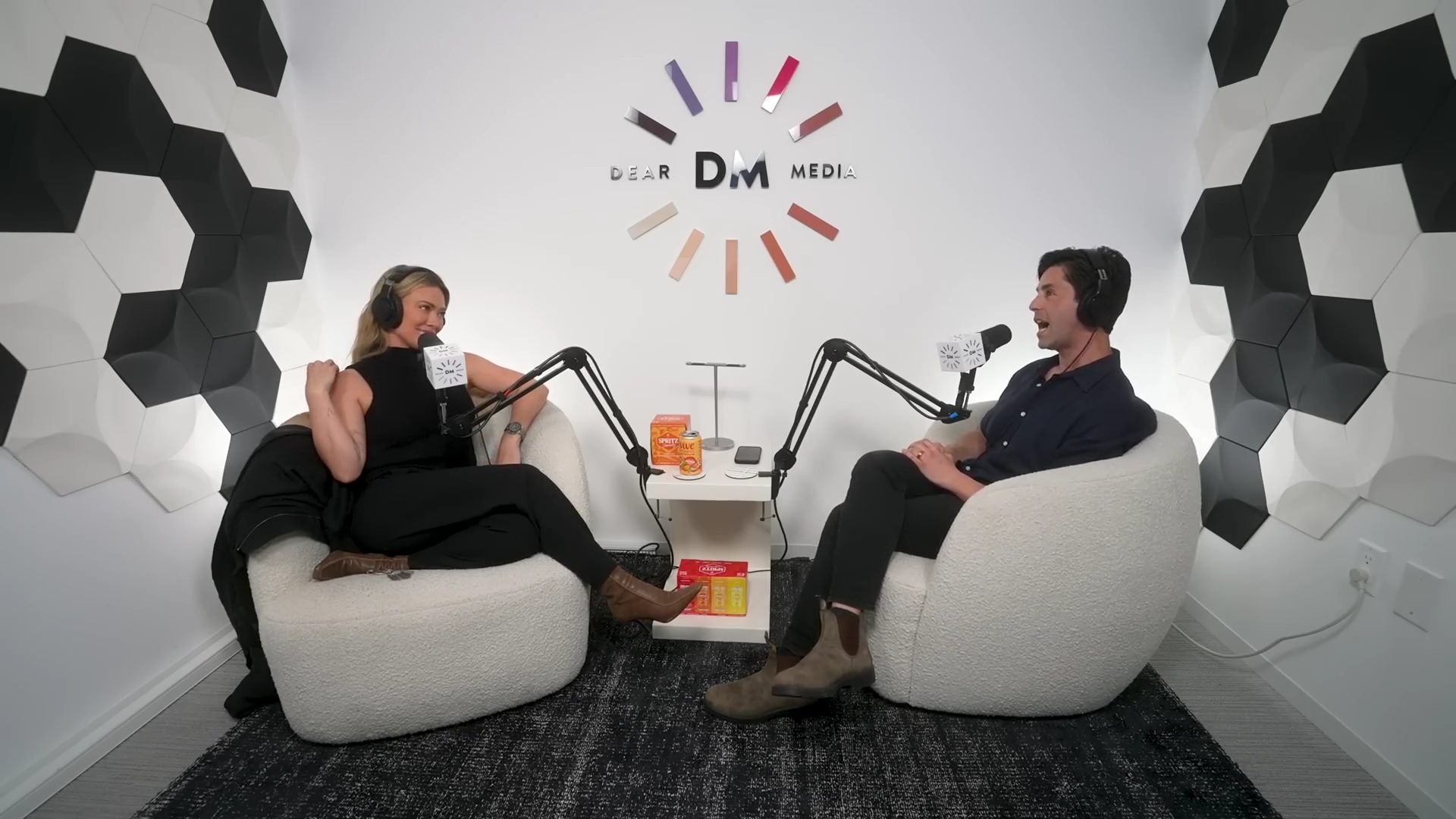 DailyDuff-dot-nl_2023GoodGuysPodcast2766.jpg DailyDuff-dot-nl_2023GoodGuysPodcast2766.jpg