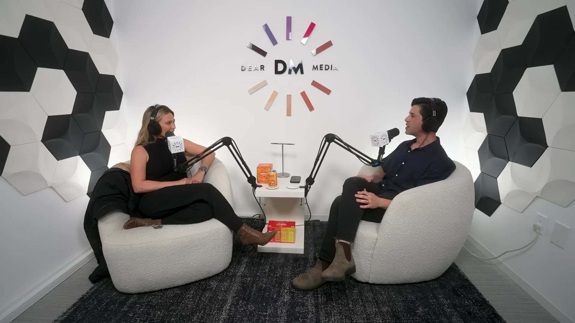 DailyDuff-dot-nl_2023GoodGuysPodcast2797.jpg DailyDuff-dot-nl_2023GoodGuysPodcast2797.jpg