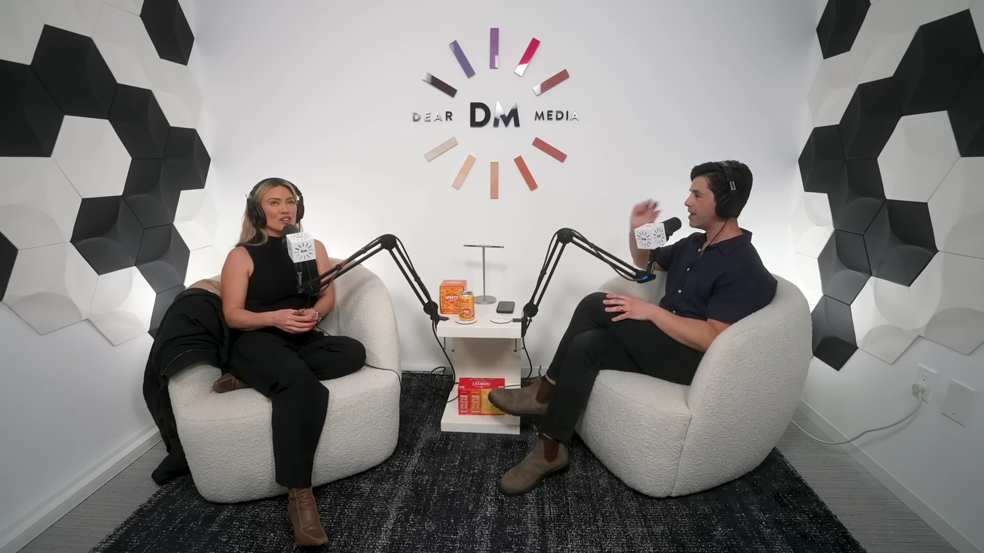 DailyDuff-dot-nl_2023GoodGuysPodcast3075.jpg DailyDuff-dot-nl_2023GoodGuysPodcast3075.jpg