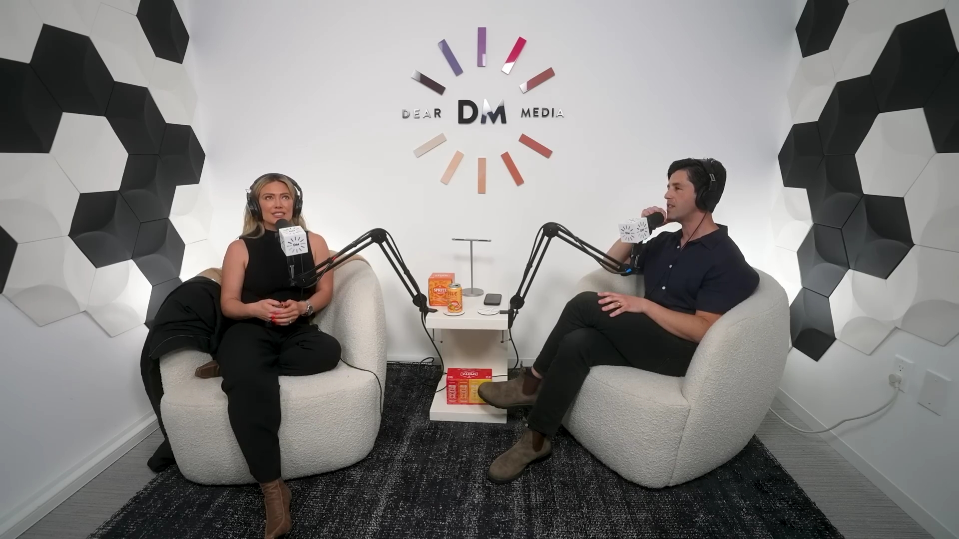 DailyDuff-dot-nl_2023GoodGuysPodcast3077.jpg DailyDuff-dot-nl_2023GoodGuysPodcast3077.jpg