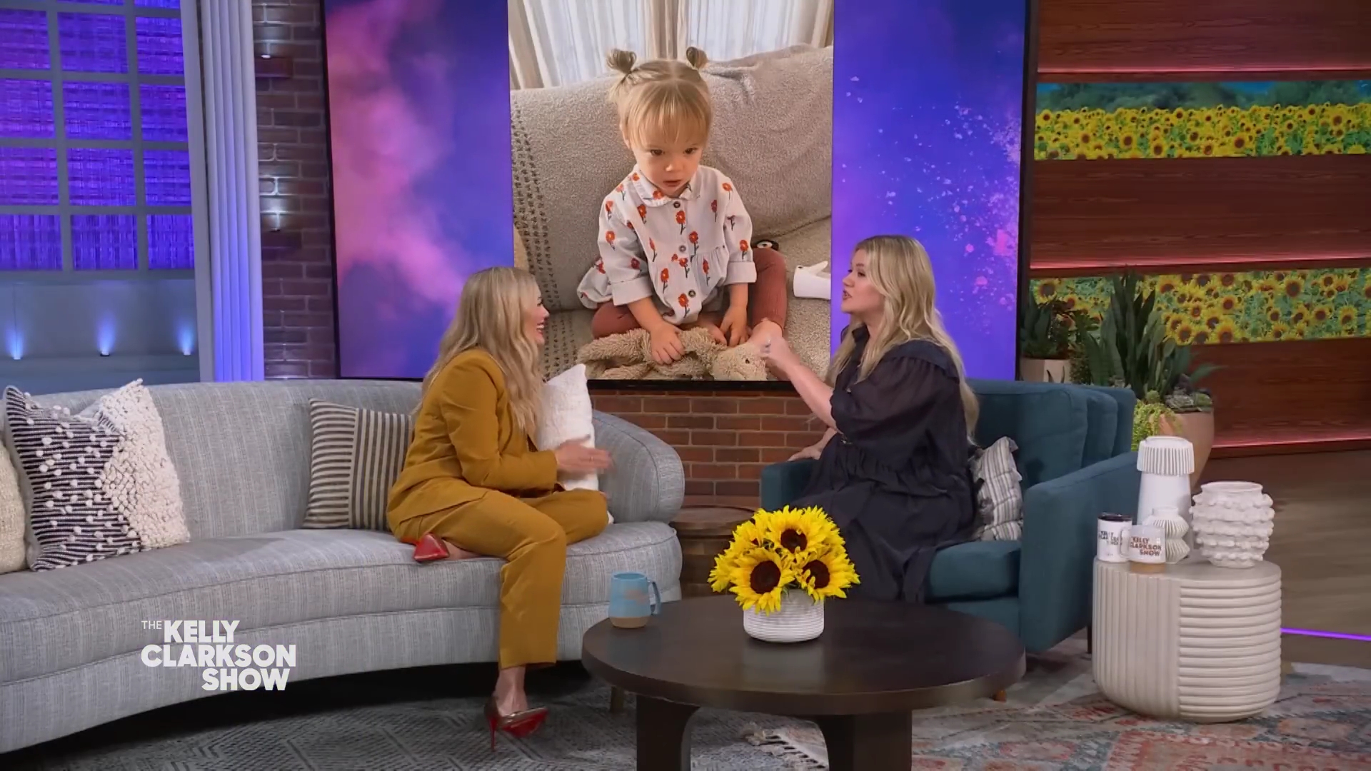 DailyDuff-dot-nl_2023TheKellyClarksonShow0289.jpg