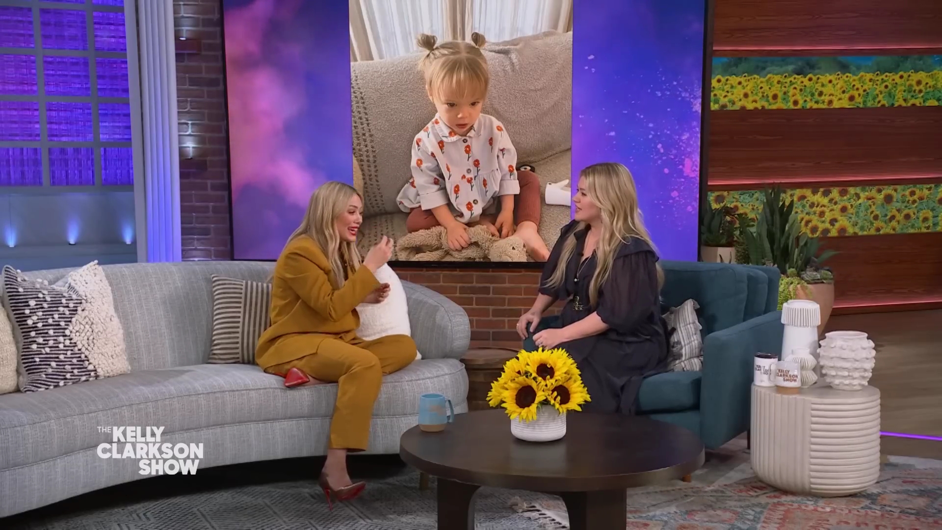 DailyDuff-dot-nl_2023TheKellyClarksonShow0333.jpg