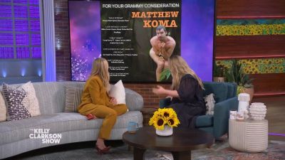 DailyDuff-dot-nl_2023TheKellyClarksonShow0034.jpg