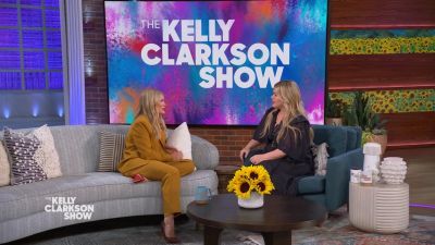 DailyDuff-dot-nl_2023TheKellyClarksonShow0113.jpg
