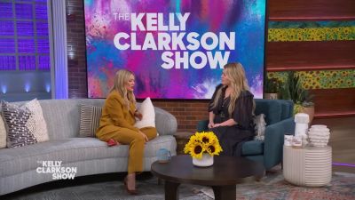 DailyDuff-dot-nl_2023TheKellyClarksonShow0212.jpg