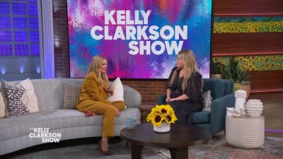 DailyDuff-dot-nl_2023TheKellyClarksonShow0214.jpg