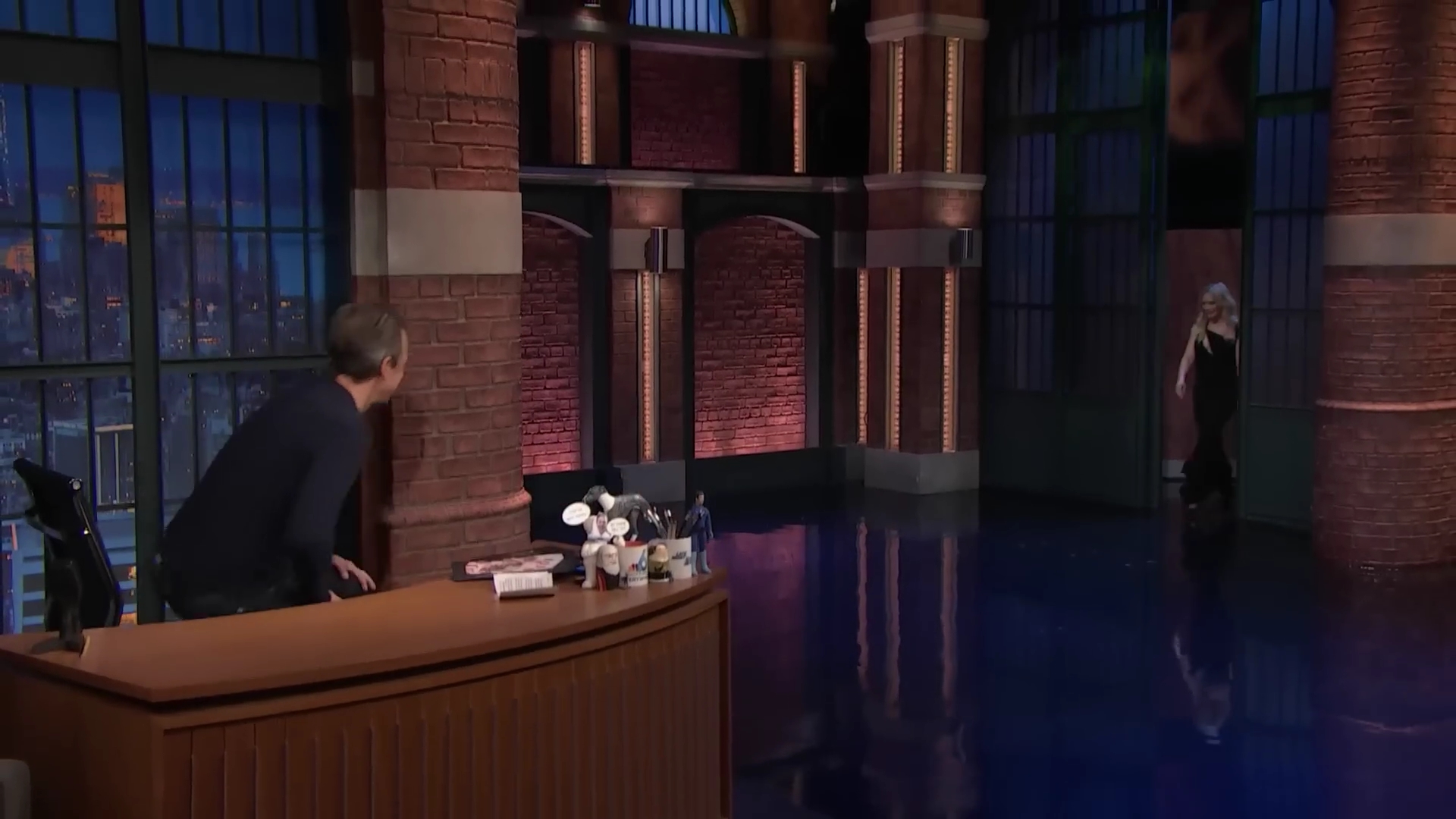 DailyDuff-dot-nl_2023LateNightwithSethMeyers0041.jpg DailyDuff-dot-nl_2023LateNightwithSethMeyers0041.jpg