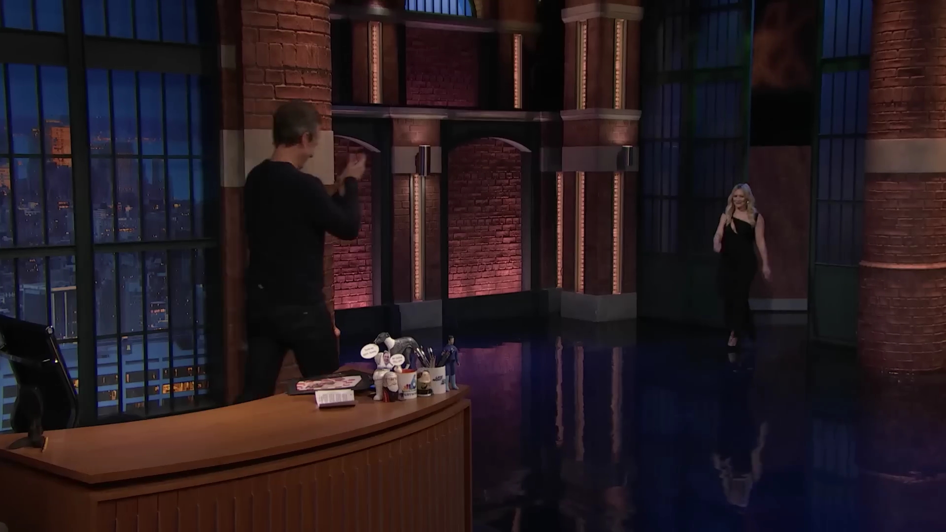 DailyDuff-dot-nl_2023LateNightwithSethMeyers0042.jpg