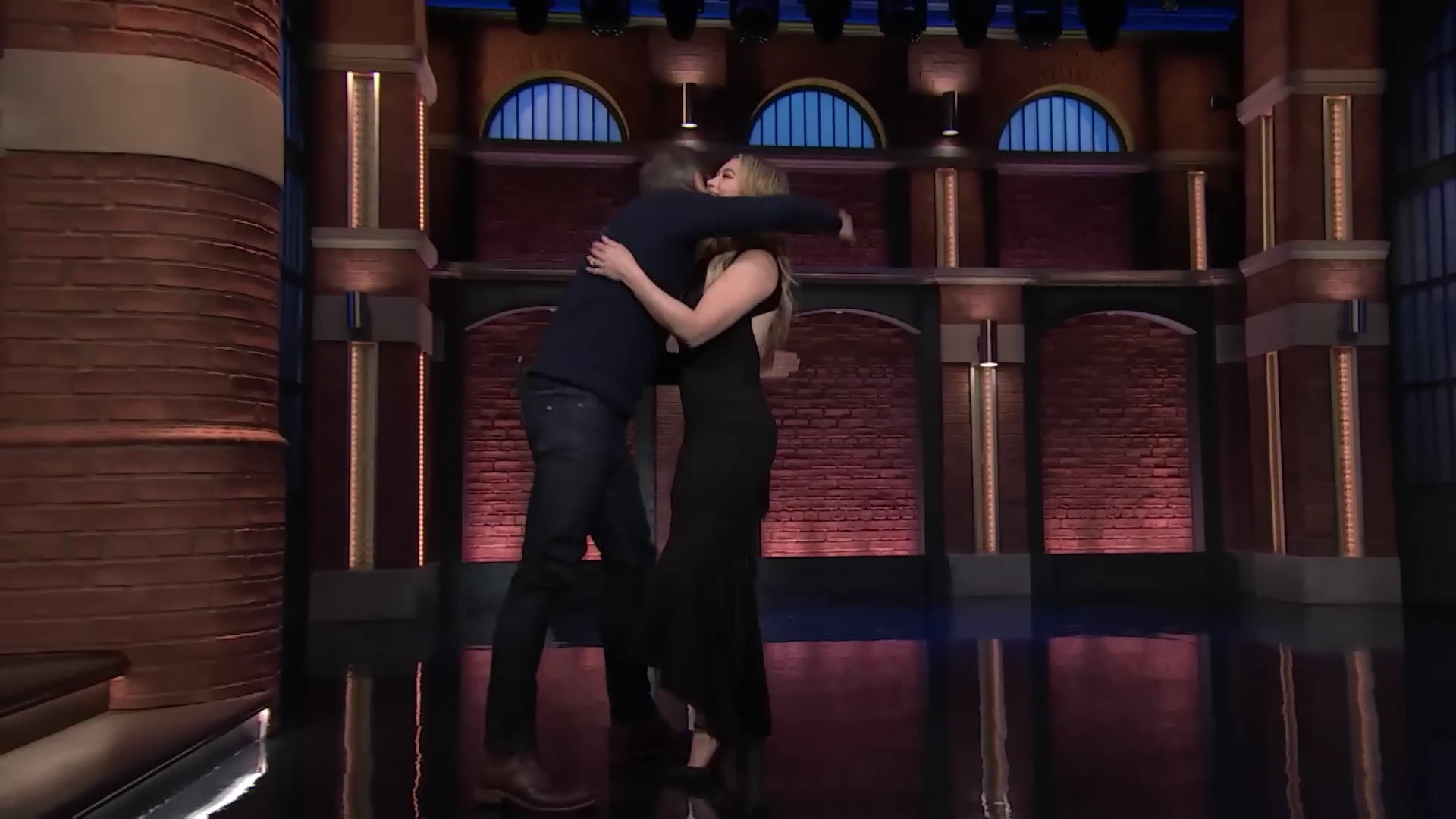 DailyDuff-dot-nl_2023LateNightwithSethMeyers0046.jpg DailyDuff-dot-nl_2023LateNightwithSethMeyers0046.jpg