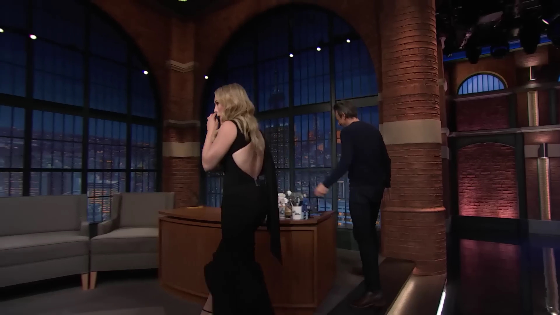 DailyDuff-dot-nl_2023LateNightwithSethMeyers0051.jpg DailyDuff-dot-nl_2023LateNightwithSethMeyers0051.jpg