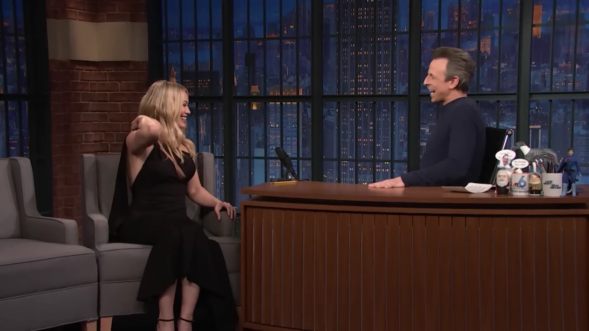 DailyDuff-dot-nl_2023LateNightwithSethMeyers0057.jpg