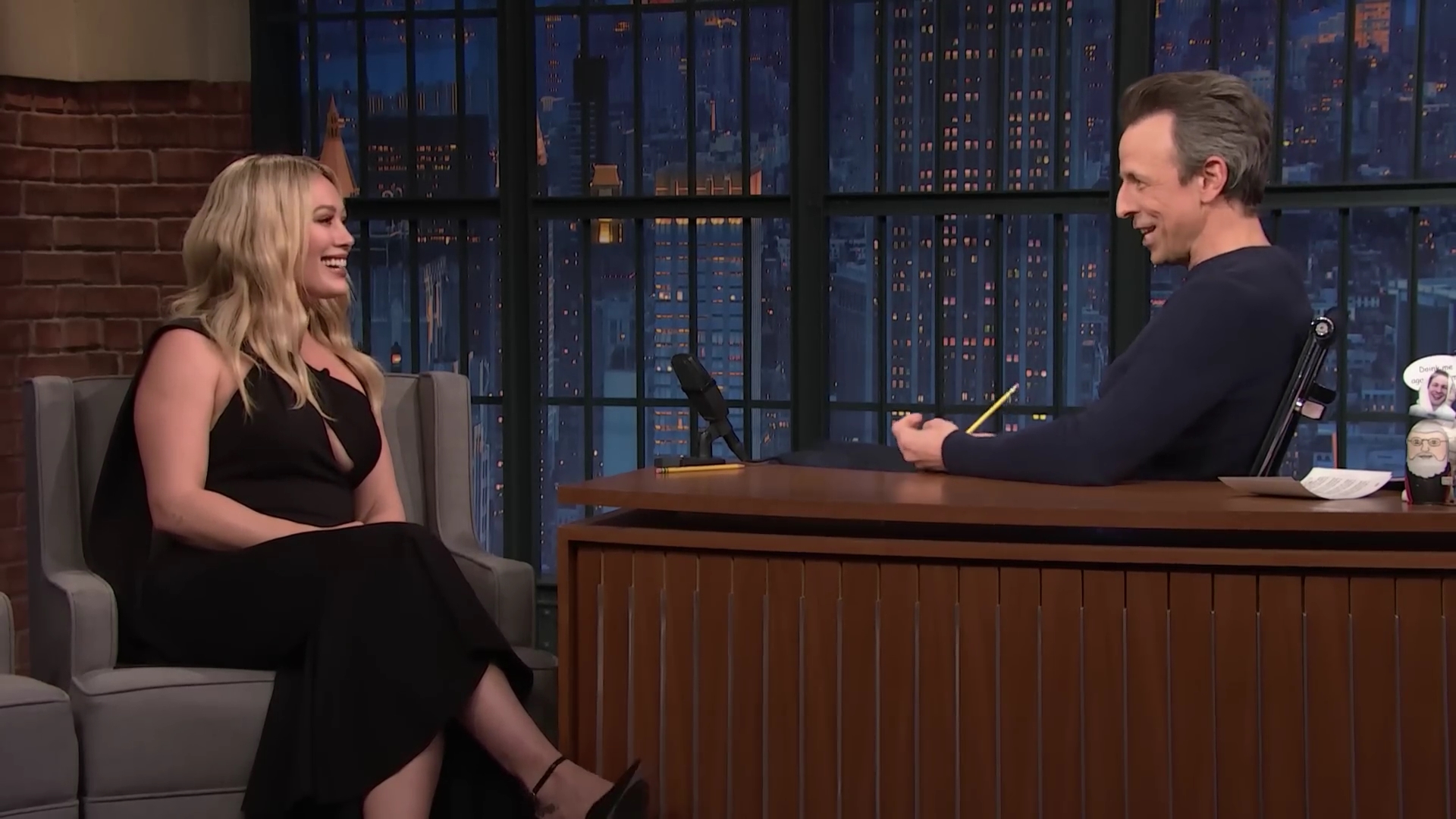 DailyDuff-dot-nl_2023LateNightwithSethMeyers0088.jpg DailyDuff-dot-nl_2023LateNightwithSethMeyers0088.jpg