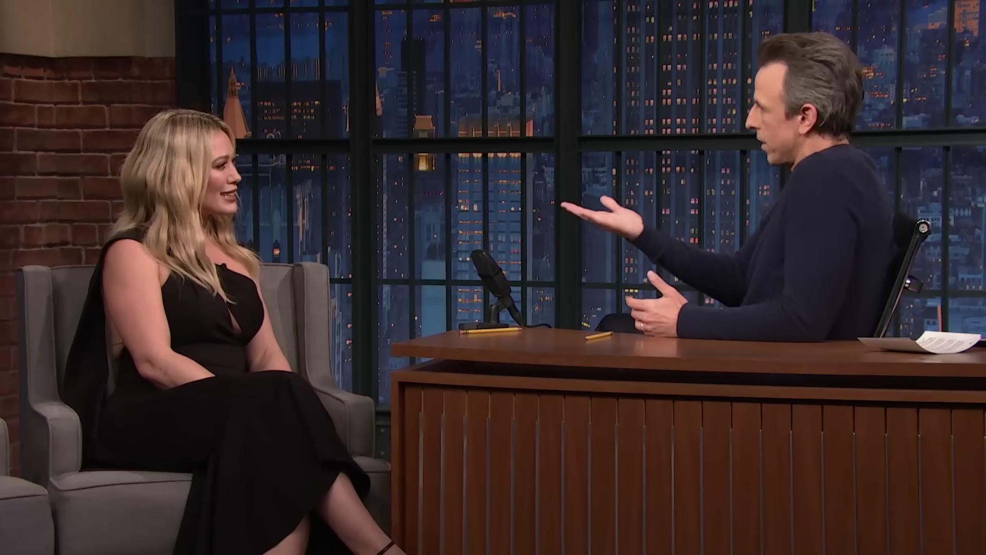 DailyDuff-dot-nl_2023LateNightwithSethMeyers0136.jpg