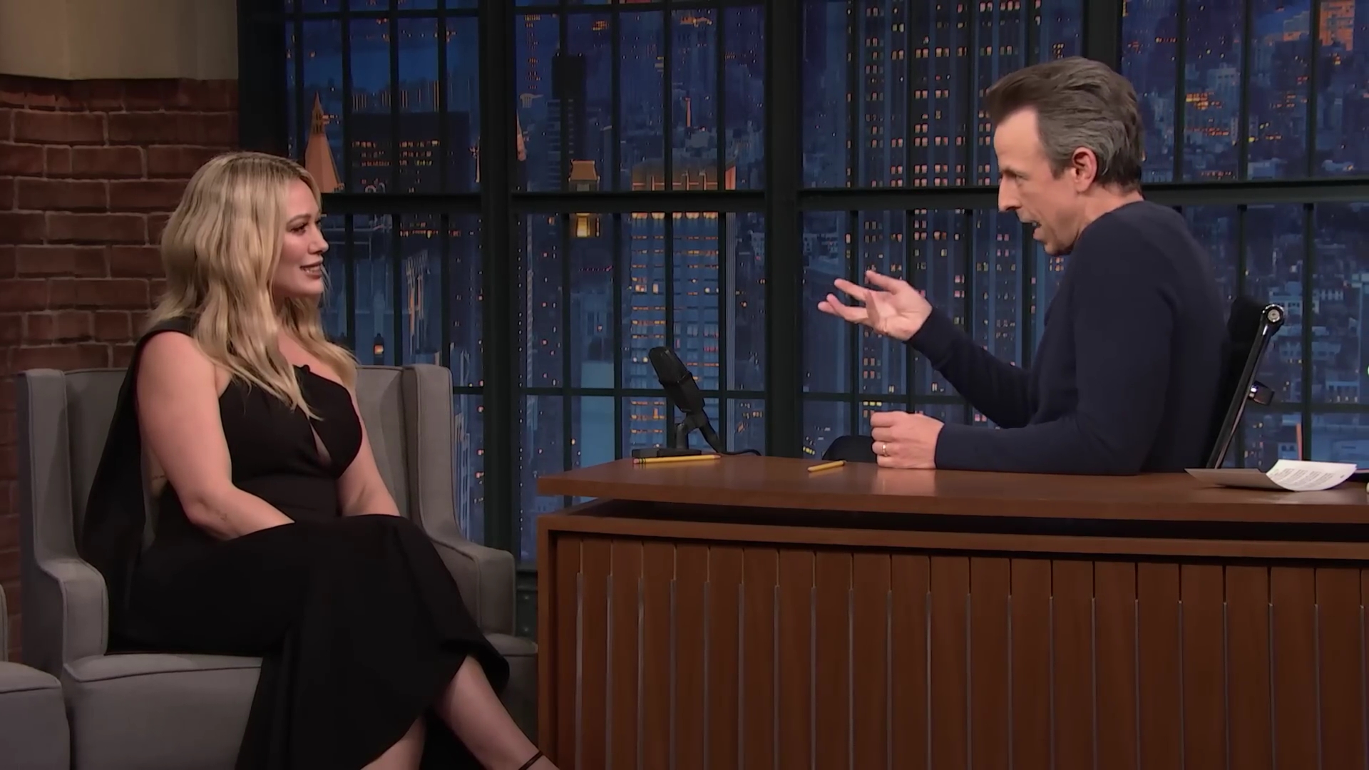 DailyDuff-dot-nl_2023LateNightwithSethMeyers0138.jpg