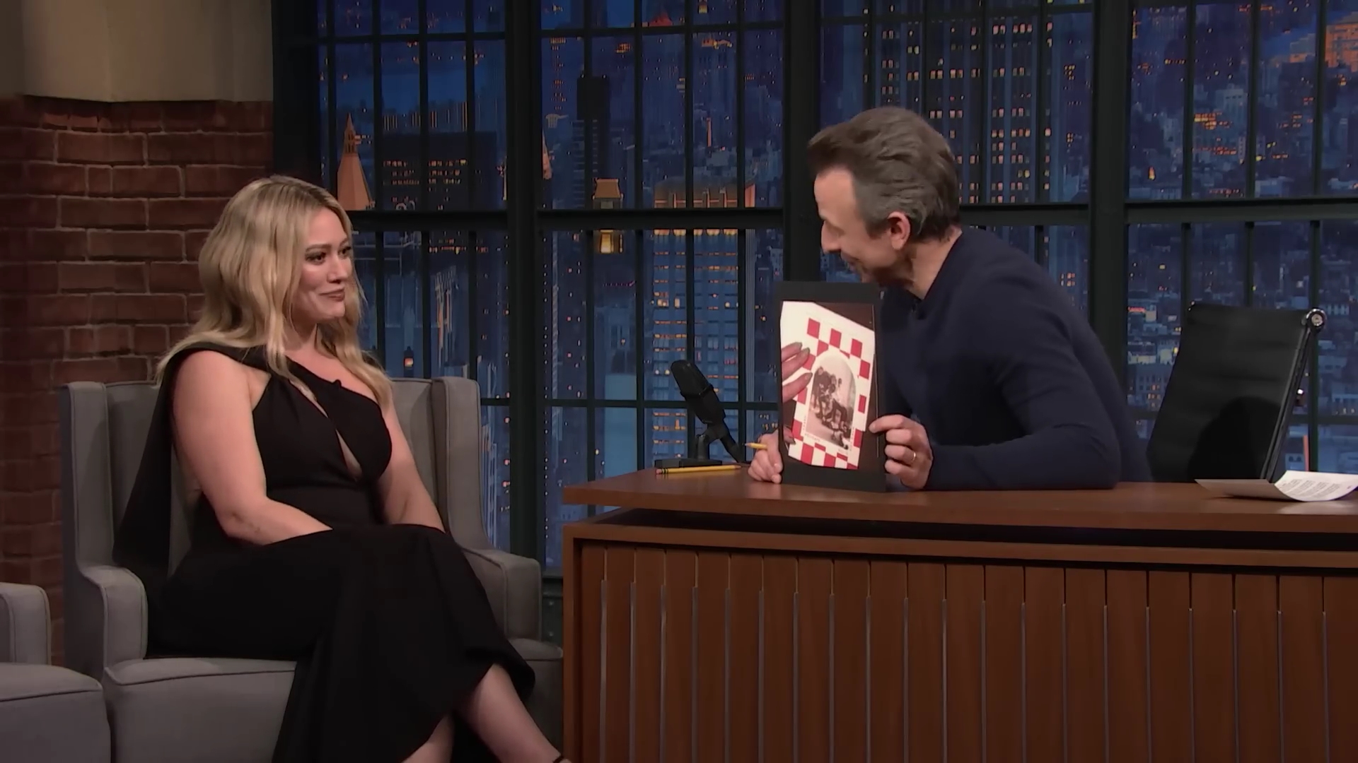 DailyDuff-dot-nl_2023LateNightwithSethMeyers0275.jpg