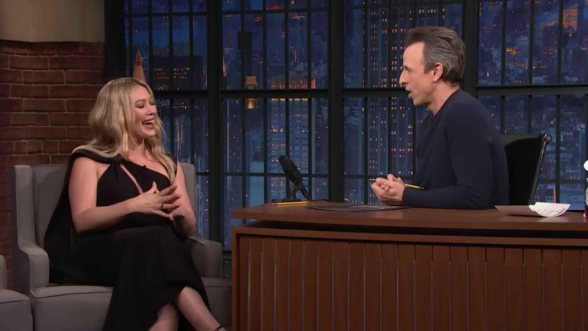 DailyDuff-dot-nl_2023LateNightwithSethMeyers0347.jpg DailyDuff-dot-nl_2023LateNightwithSethMeyers0347.jpg