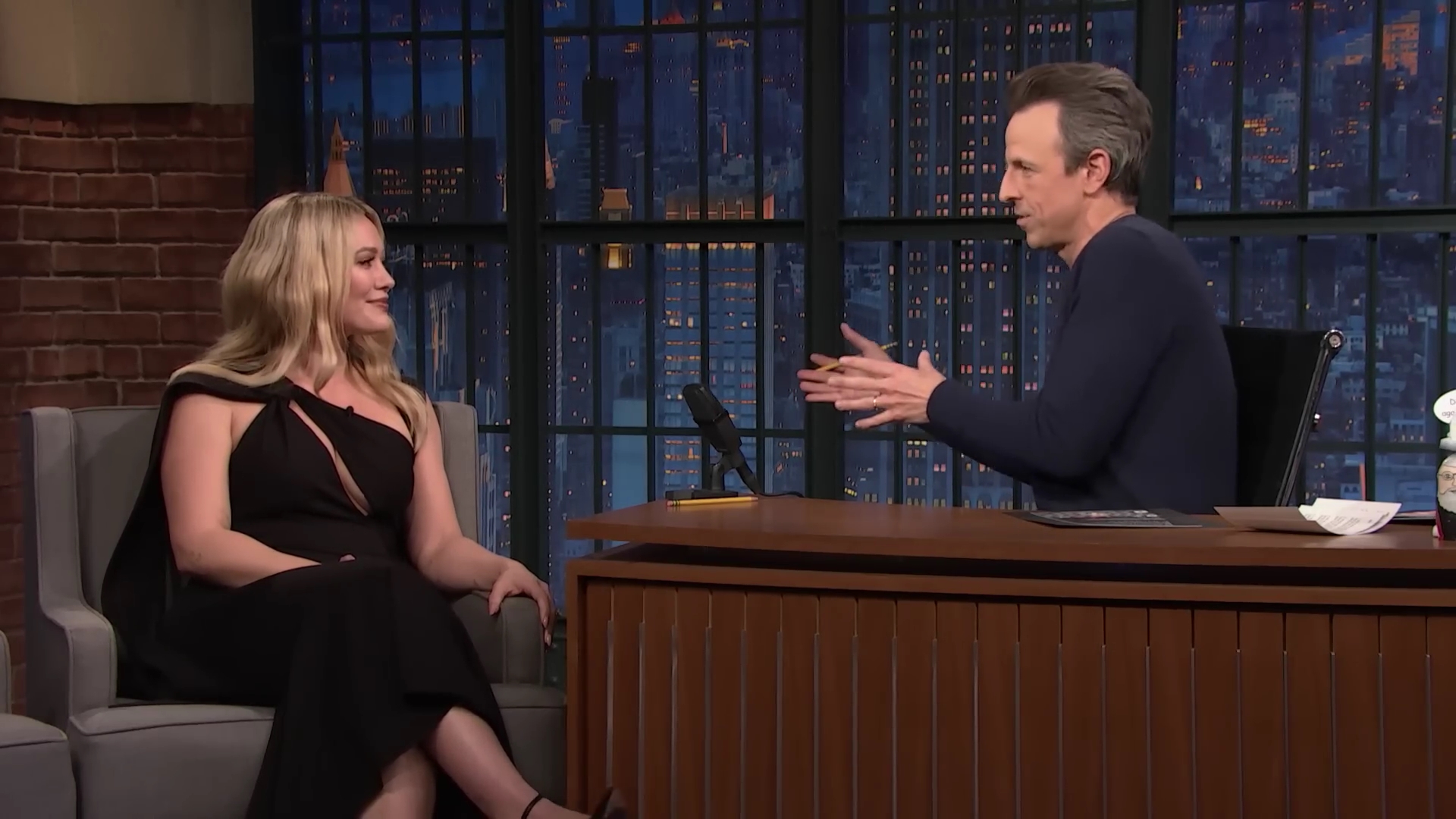 DailyDuff-dot-nl_2023LateNightwithSethMeyers0369.jpg DailyDuff-dot-nl_2023LateNightwithSethMeyers0369.jpg