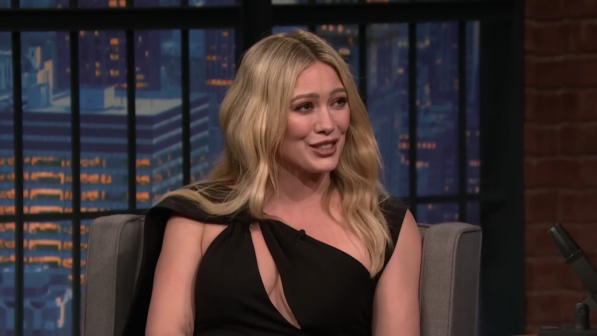 DailyDuff-dot-nl_2023LateNightwithSethMeyers0387.jpg DailyDuff-dot-nl_2023LateNightwithSethMeyers0387.jpg