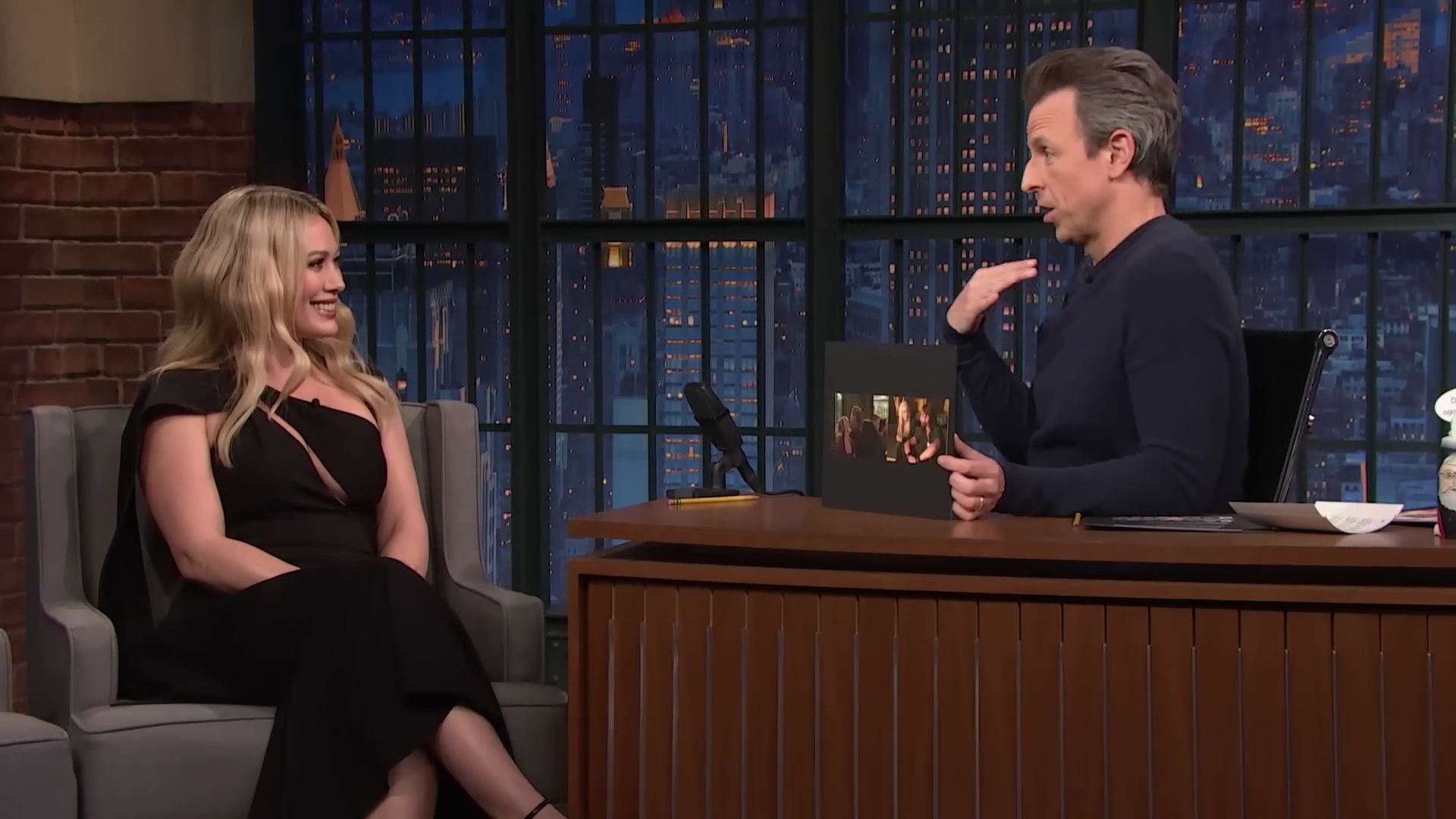 DailyDuff-dot-nl_2023LateNightwithSethMeyers0451.jpg