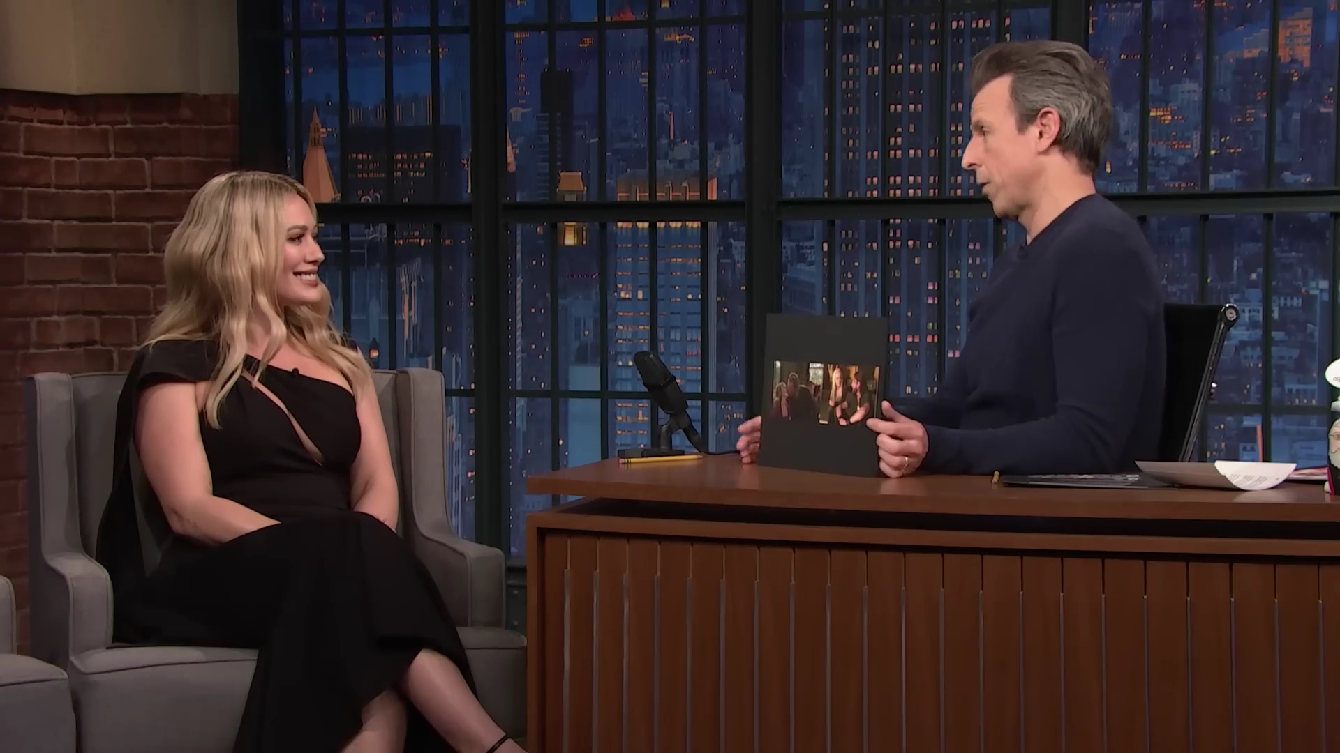 DailyDuff-dot-nl_2023LateNightwithSethMeyers0461.jpg