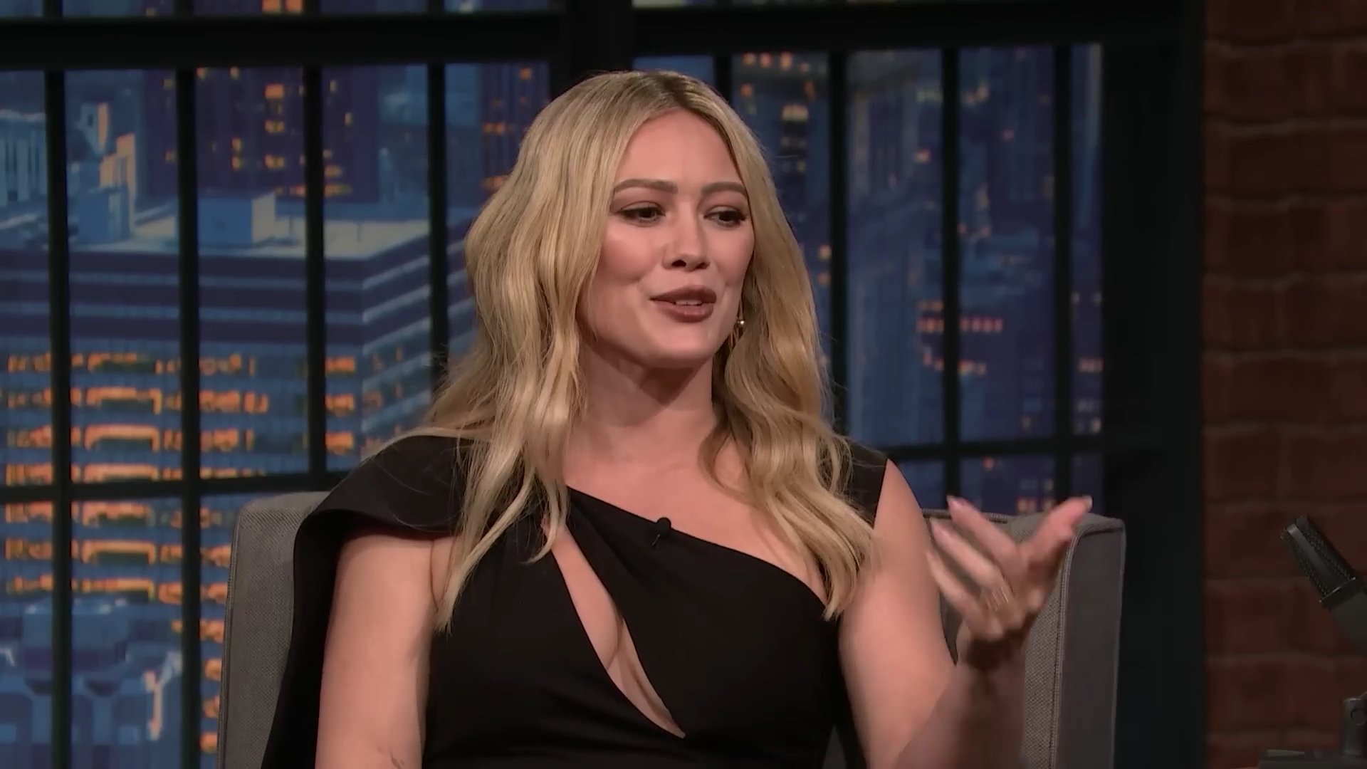 DailyDuff-dot-nl_2023LateNightwithSethMeyers0465.jpg