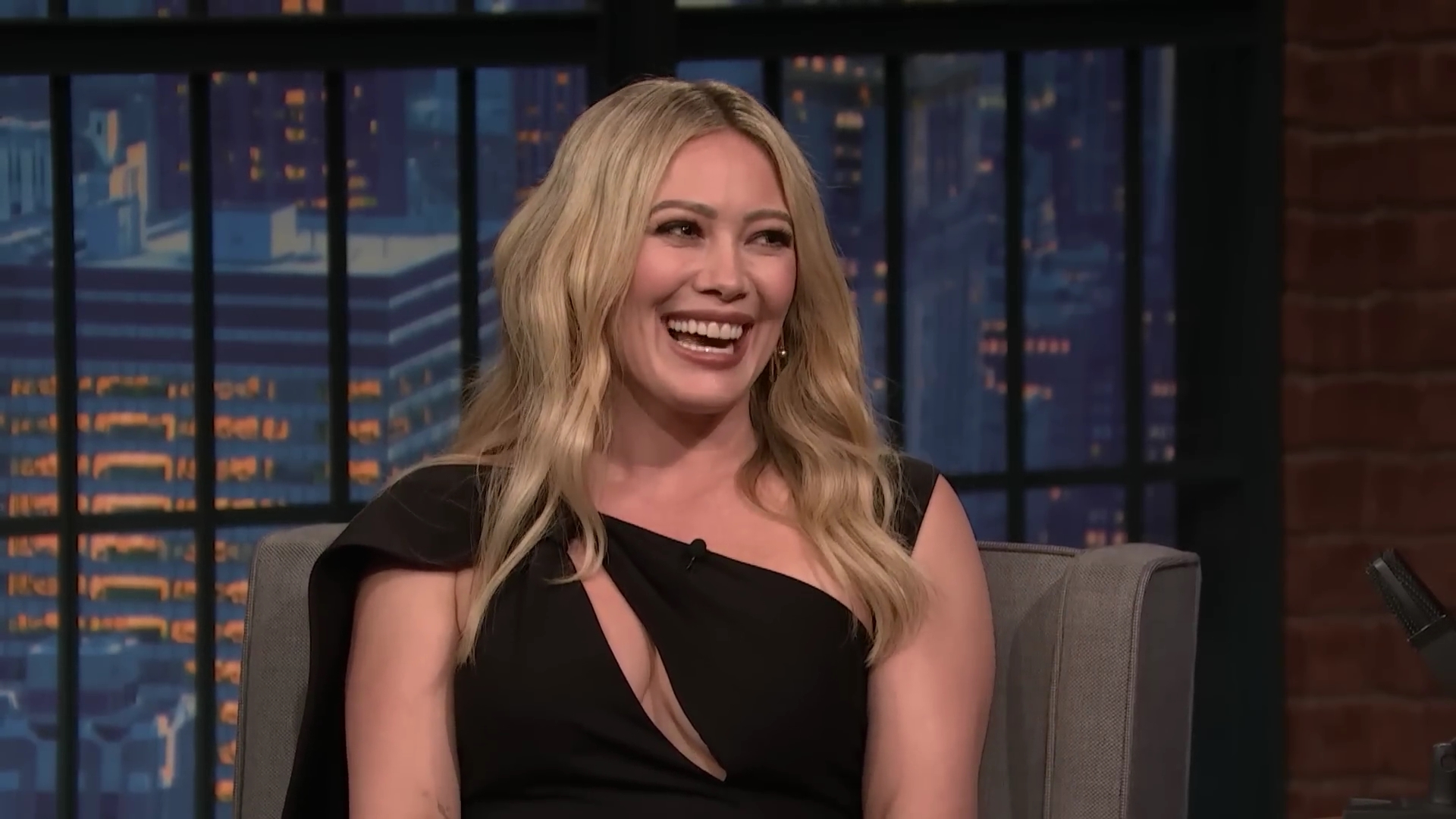 DailyDuff-dot-nl_2023LateNightwithSethMeyers0468.jpg DailyDuff-dot-nl_2023LateNightwithSethMeyers0468.jpg