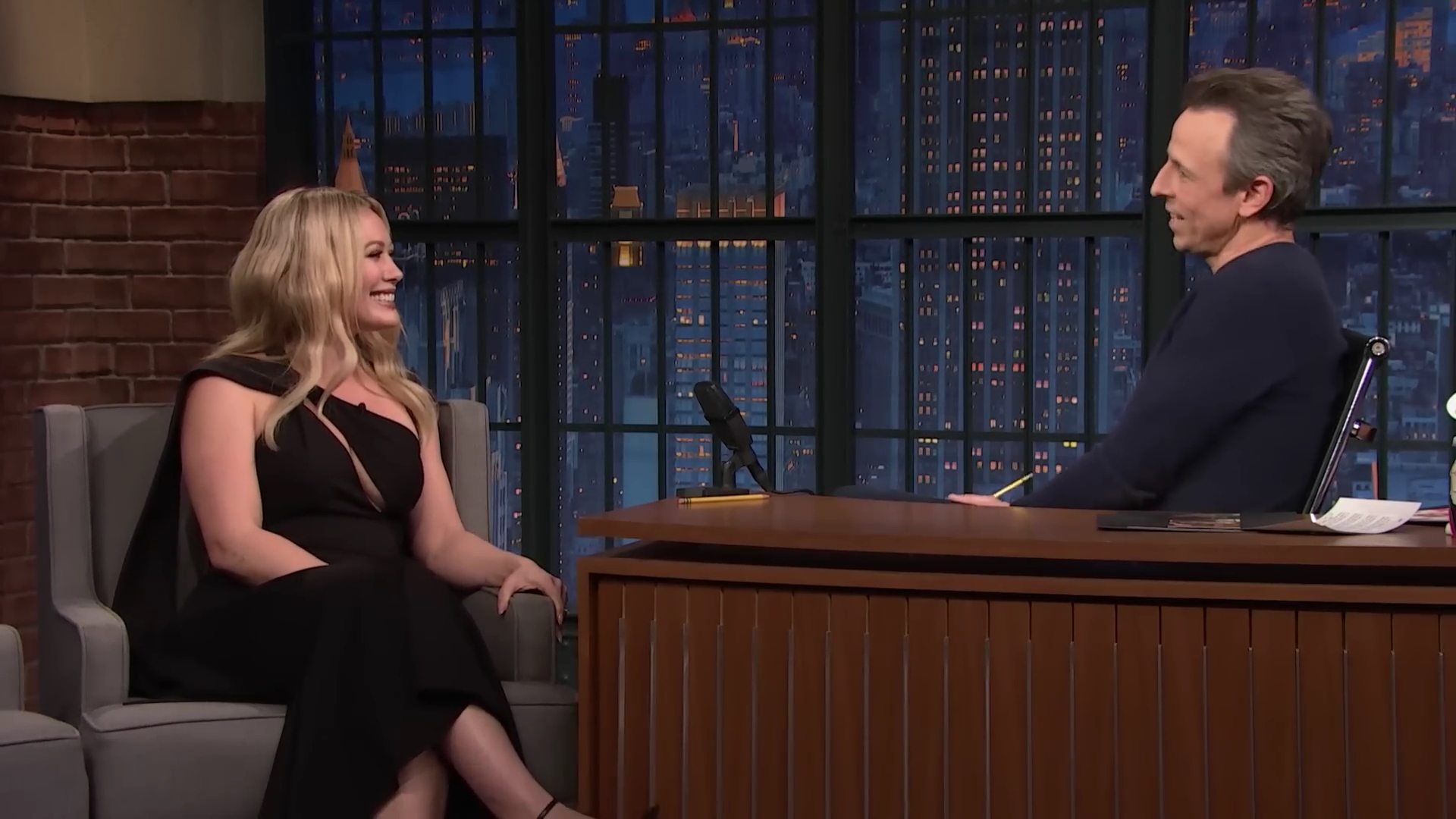 DailyDuff-dot-nl_2023LateNightwithSethMeyers0482.jpg DailyDuff-dot-nl_2023LateNightwithSethMeyers0482.jpg