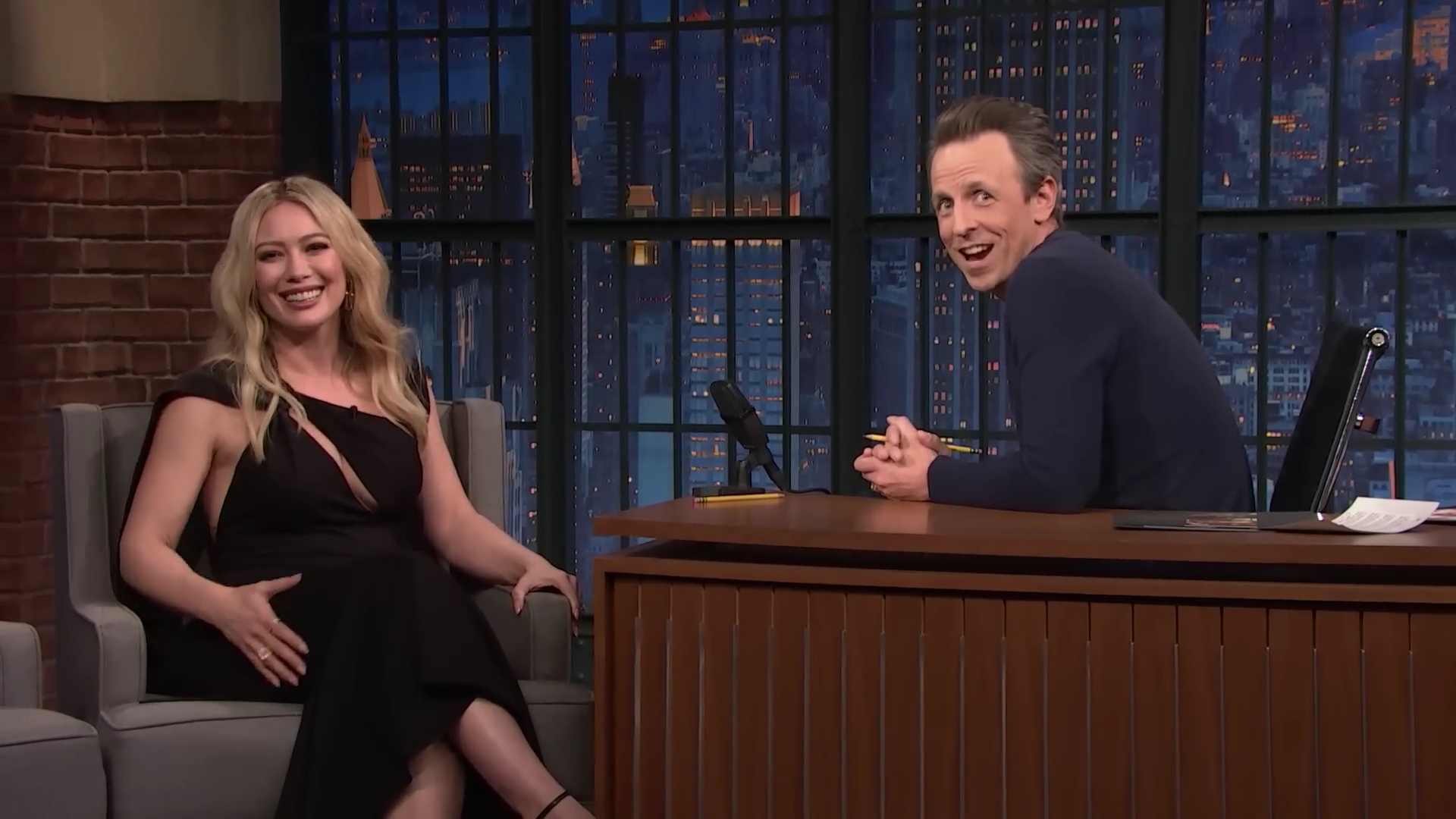 DailyDuff-dot-nl_2023LateNightwithSethMeyers0490.jpg DailyDuff-dot-nl_2023LateNightwithSethMeyers0490.jpg