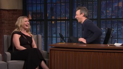 DailyDuff-dot-nl_2023LateNightwithSethMeyers0204.jpg