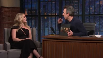 DailyDuff-dot-nl_2023LateNightwithSethMeyers0434.jpg