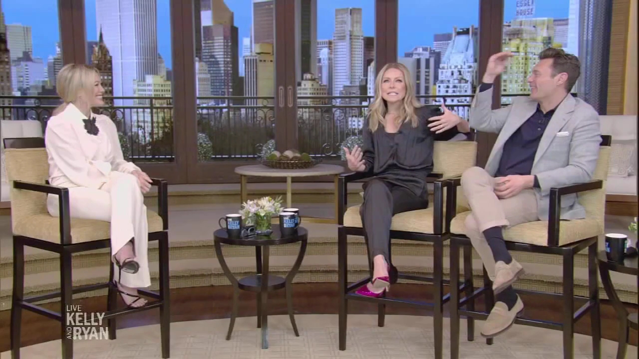 DailyDuff-dot-nl_2023LiveWithKellyAndRyan0010.jpg DailyDuff-dot-nl_2023LiveWithKellyAndRyan0010.jpg