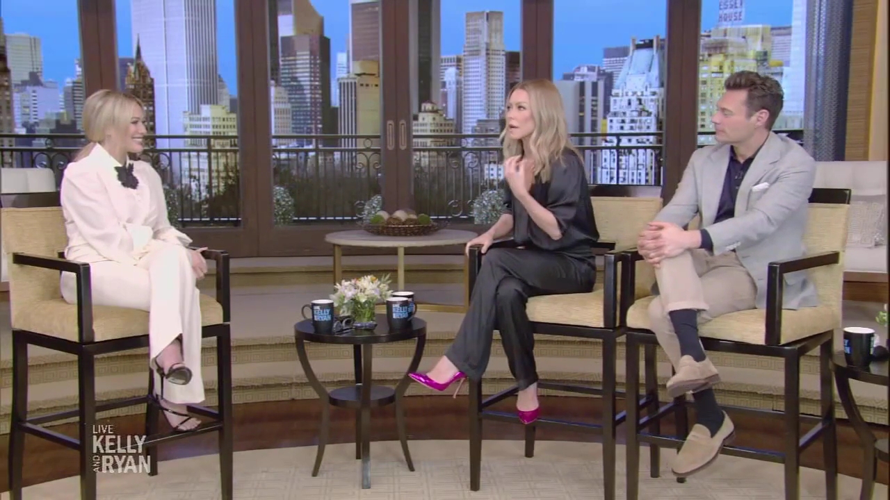 DailyDuff-dot-nl_2023LiveWithKellyAndRyan0059.jpg