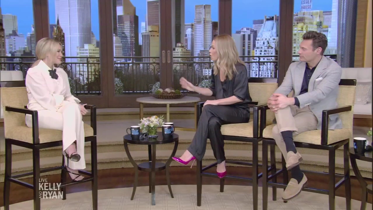 DailyDuff-dot-nl_2023LiveWithKellyAndRyan0062.jpg