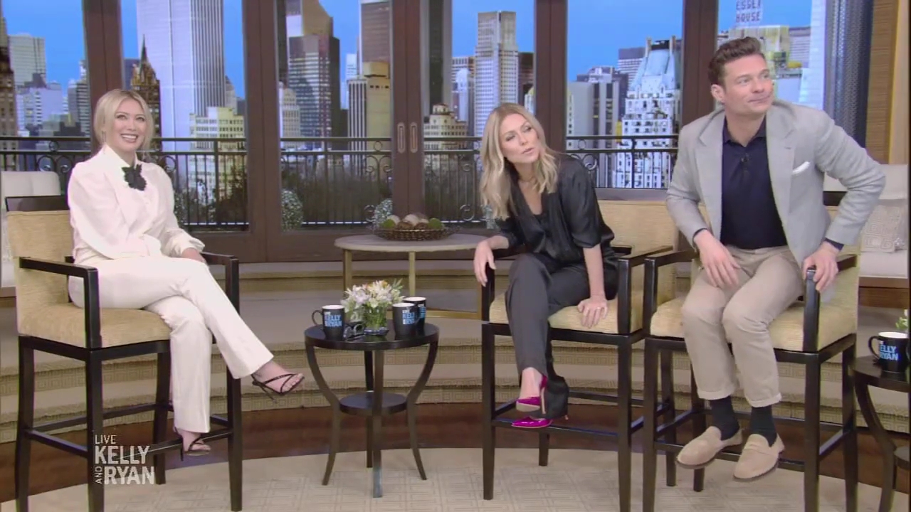 DailyDuff-dot-nl_2023LiveWithKellyAndRyan0105.jpg