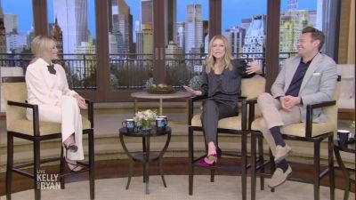 DailyDuff-dot-nl_2023LiveWithKellyAndRyan0011.jpg
