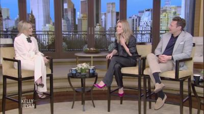 DailyDuff-dot-nl_2023LiveWithKellyAndRyan0042.jpg