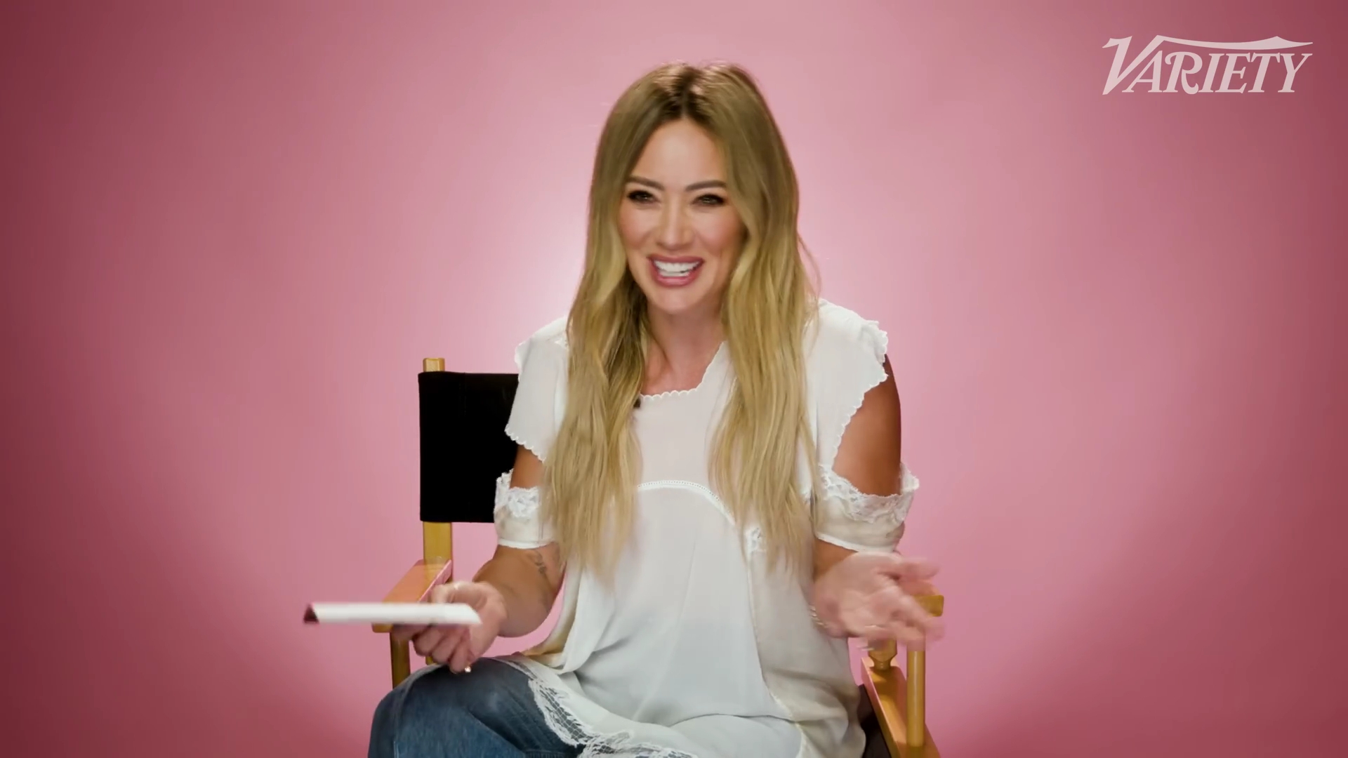 DailyDuff-dot-nl_2025Varierty-DoesHilaryDuffKnowHerLyrics0026.jpg DailyDuff-dot-nl_2025Varierty-DoesHilaryDuffKnowHerLyrics0026.jpg