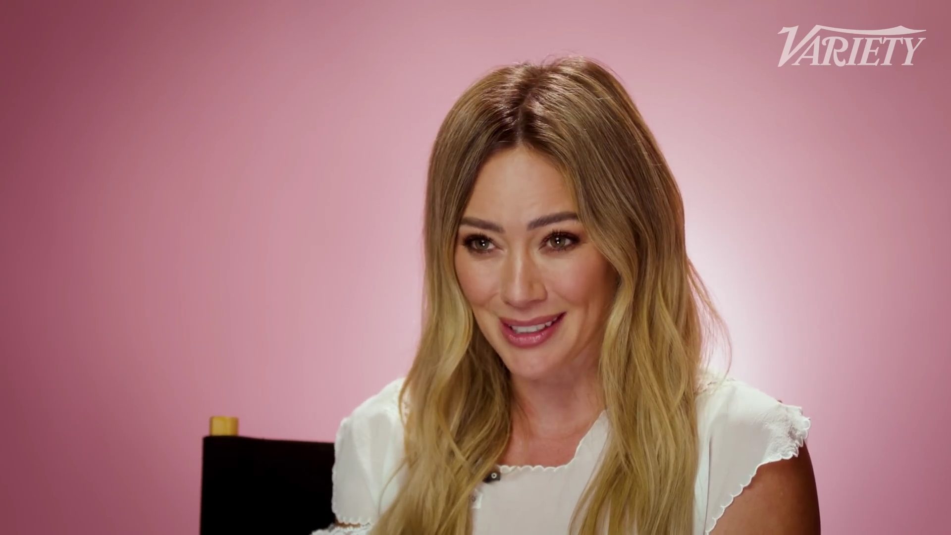 DailyDuff-dot-nl_2025Varierty-DoesHilaryDuffKnowHerLyrics0188.jpg DailyDuff-dot-nl_2025Varierty-DoesHilaryDuffKnowHerLyrics0188.jpg