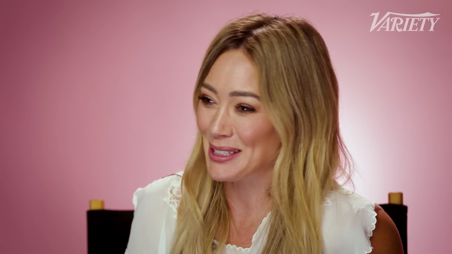 DailyDuff-dot-nl_2025Varierty-DoesHilaryDuffKnowHerLyrics0236.jpg DailyDuff-dot-nl_2025Varierty-DoesHilaryDuffKnowHerLyrics0236.jpg