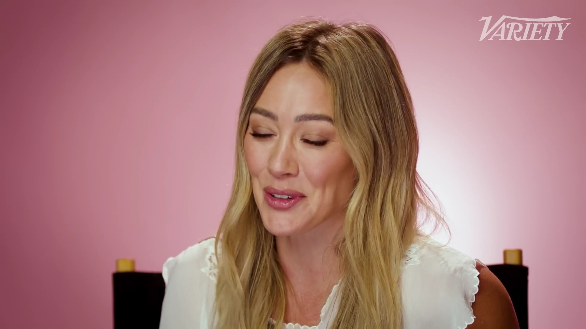 DailyDuff-dot-nl_2025Varierty-DoesHilaryDuffKnowHerLyrics0237.jpg DailyDuff-dot-nl_2025Varierty-DoesHilaryDuffKnowHerLyrics0237.jpg