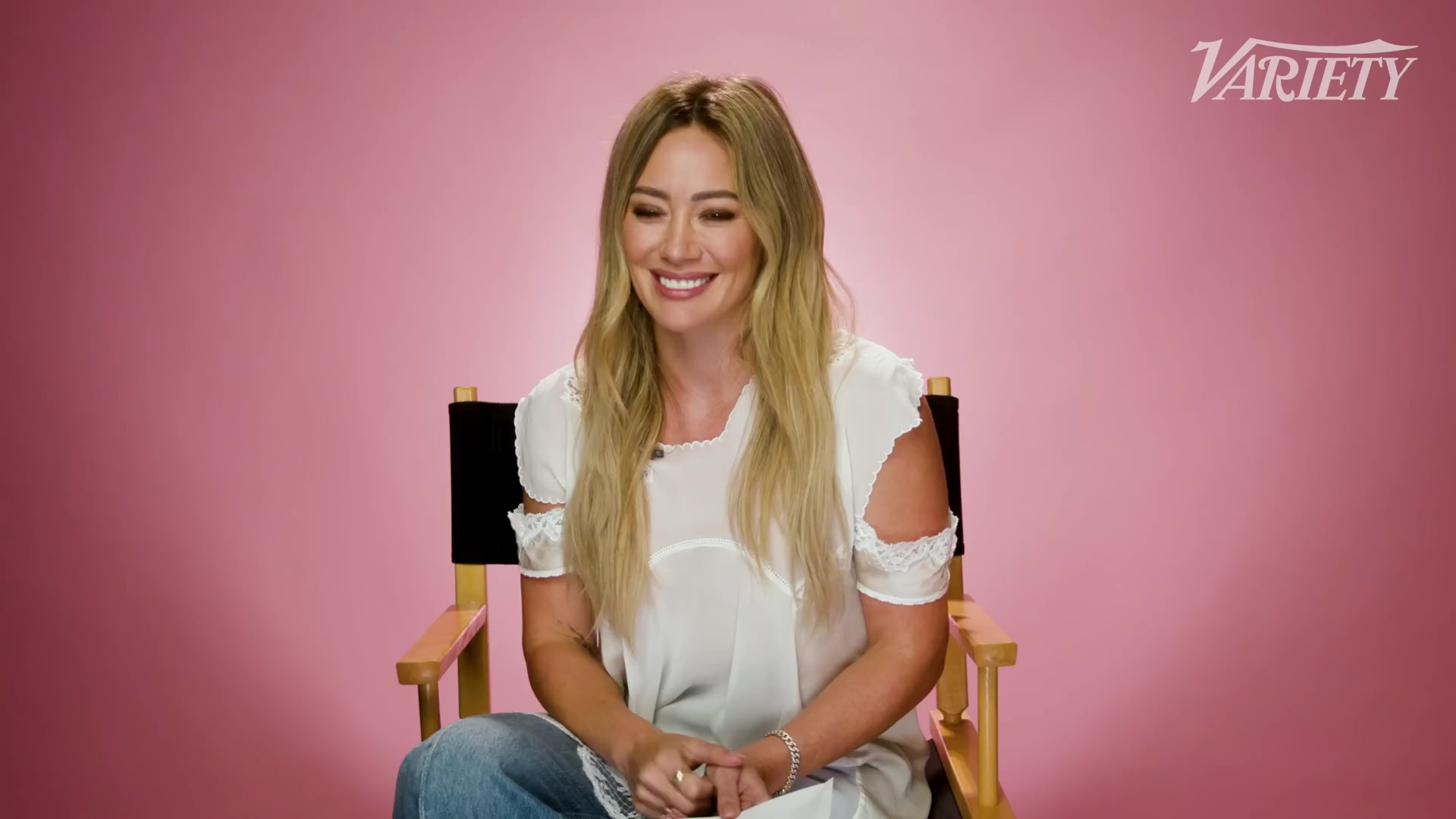 DailyDuff-dot-nl_2025Varierty-DoesHilaryDuffKnowHerLyrics0266.jpg DailyDuff-dot-nl_2025Varierty-DoesHilaryDuffKnowHerLyrics0266.jpg